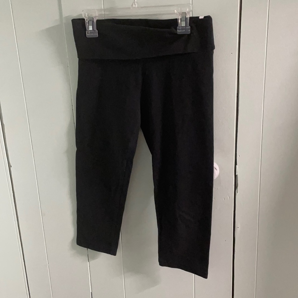 Victoria Secret Pink crop leggings